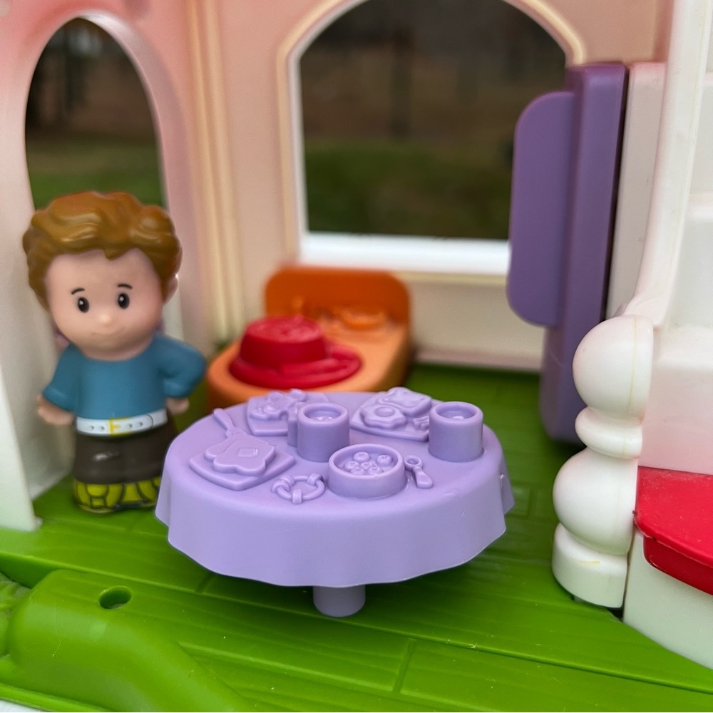 2013 Fisher-Price Little People Happy Sounds Home with Accessories - Picture 10 of 11